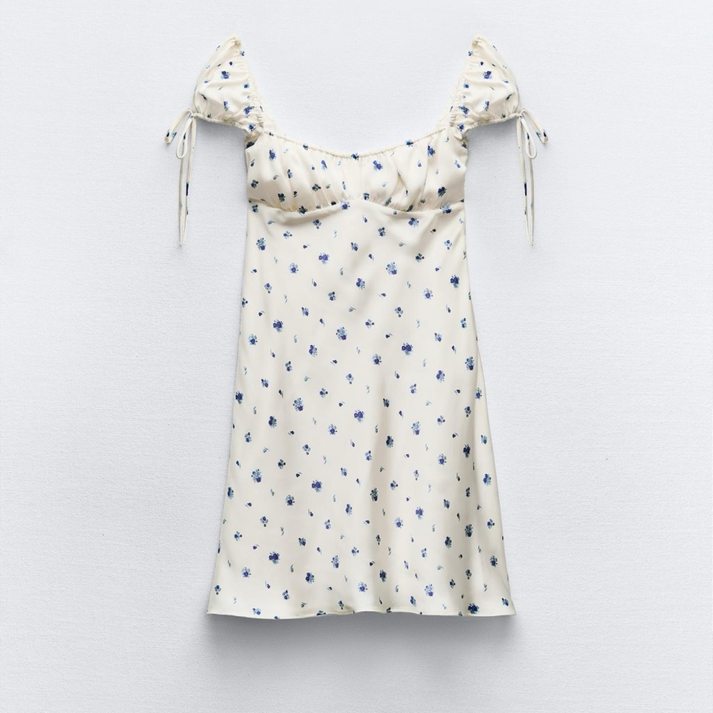 NWT Zara FLORAL SATIN DRESS 🫐